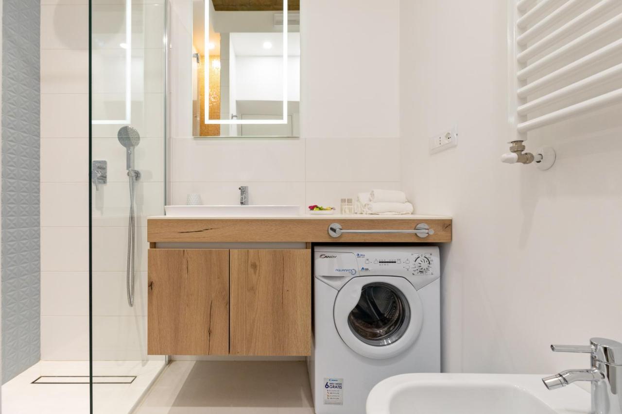 Buzzstays - Stylish Apartments Vatican Rome Downtown Bagian luar foto