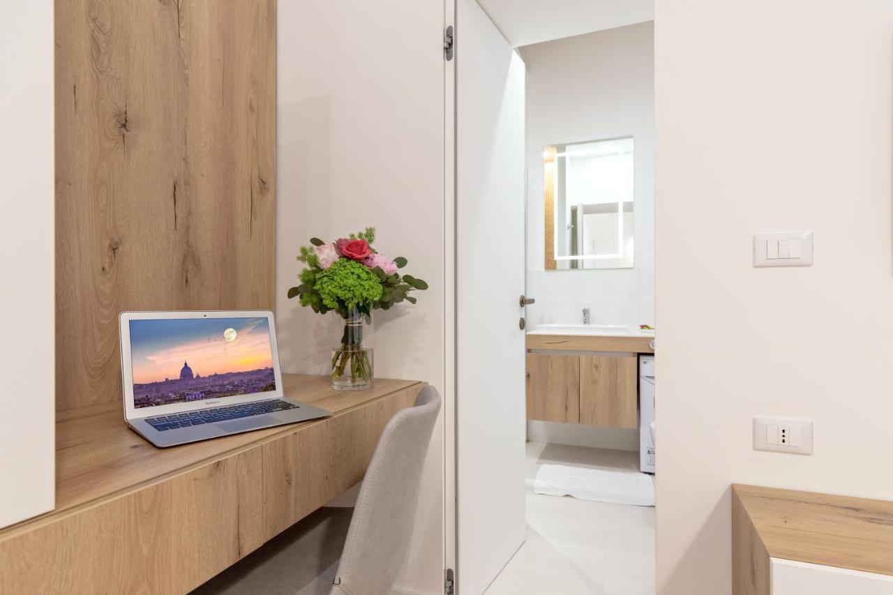 Buzzstays - Stylish Apartments Vatican Rome Downtown Bagian luar foto