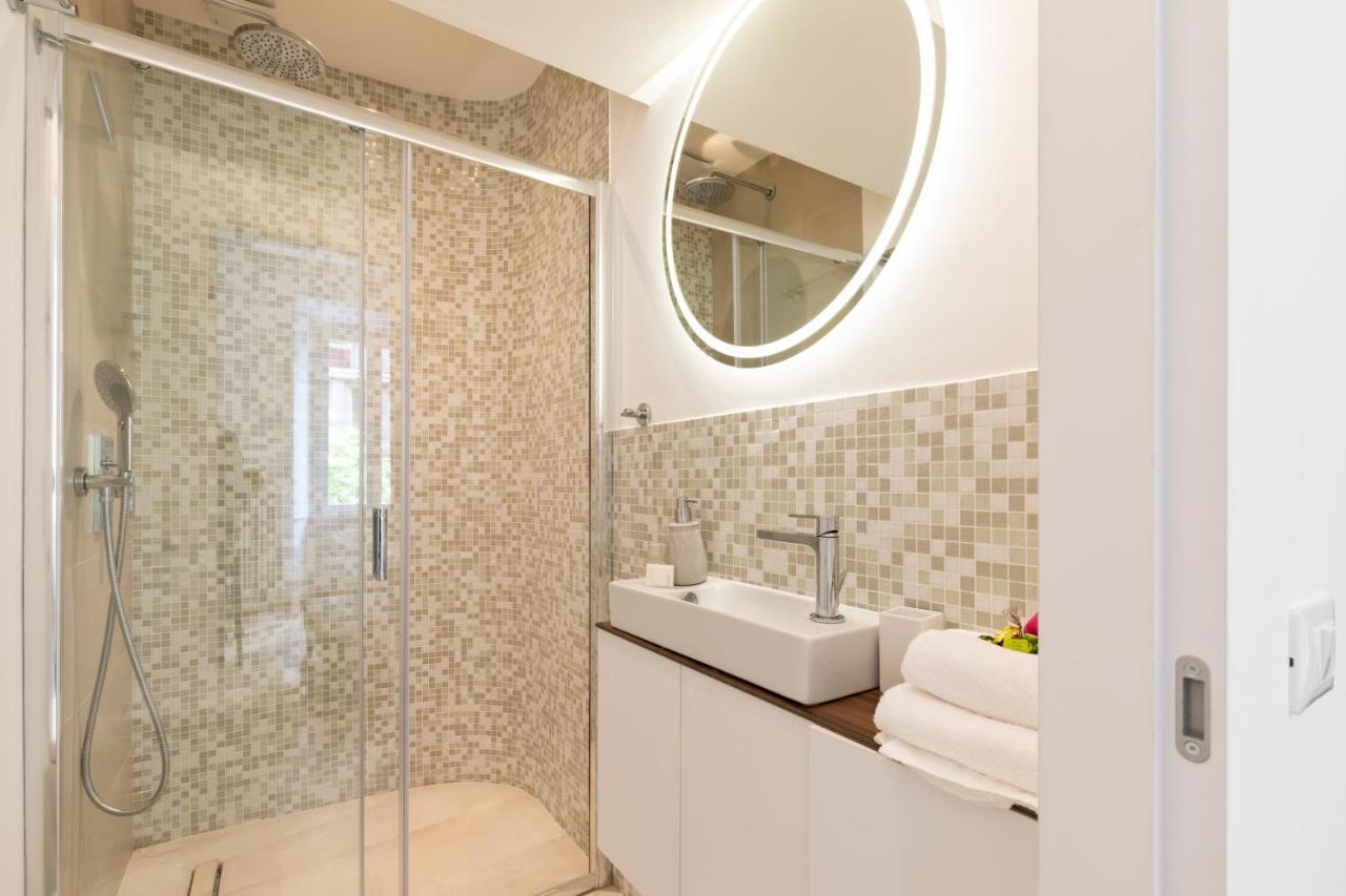 Buzzstays - Stylish Apartments Vatican Rome Downtown Bagian luar foto